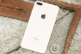 iPhone 8P凭什么能成为苹果机王？看完这几点我服了！视频封面
