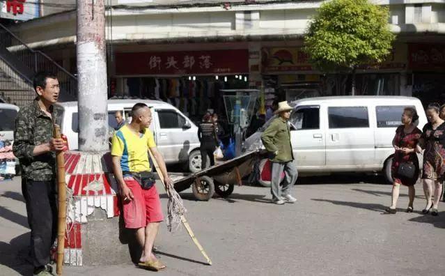 40年·车轮印记｜20年前，第一辆面包车改变了我的人生
