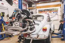 大众甲壳虫发动机 翻新全过程，场面震撼，这才是匠人精神！视频封面