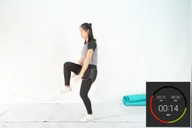 简单燃脂操《亲爱的来吧》：两分钟吸腿开合跳，刮油燃脂瘦肚腩！