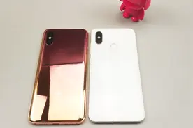 小米8屏下指纹版开箱，此机发布后，之前小米8成了简配版了吗？