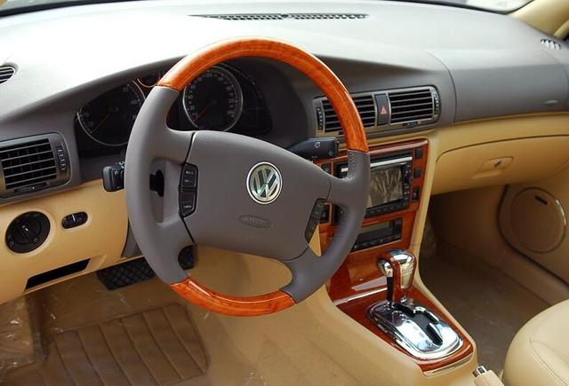 07年的帕萨特和10年的POLO，3万多选哪款大众神车