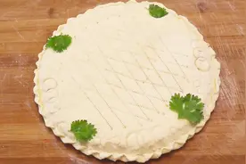 中秋节全家一起吃团圆馍，每年都要做一个，比月饼都好吃！