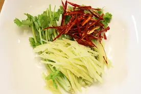 蒸鱼蘸料不要买了？教你饭店做法，做一次放一年不坏，网上找不到视频封面