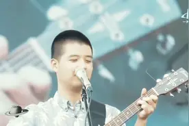 马頔翻唱贰佰作品《玫瑰》，还是原唱好听！