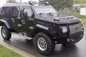 大姐1800万买辆巨无霸SUV！加一次油就得2000块，网友：真配吗？