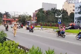 冒险实拍越南街头的交警执法，越南人告诉你为啥越南交警不得人心视频封面