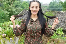 每天发型不重样，小妹今天换了一个发型，二娃都差点没认出来