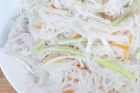 教你一个凉拌粉丝的家常方法，好吃又美味视频封面