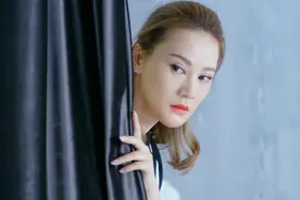 总裁家的佣人都瞎吗？大白天让心机女溜进来，这么大动静都没发现视频封面