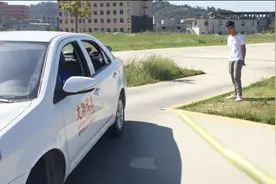 科目二初学者第一天练习左倒库，简单两点对准肩膀后视镜看门把手