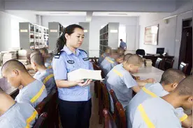 剃光头代表着什么？为什么监狱的犯人都是光头？答案没那么简单视频封面