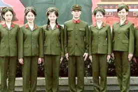 中央军委：重建解放军文工团 不再保留军种和武警部队文工团！视频封面