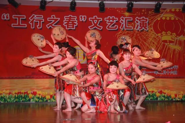 甘为银苑洒赤诚