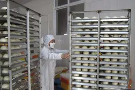 包子铺蒸馒头那么多层，到底哪一层先熟？