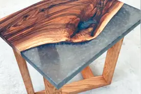 用环氧树脂制作的桌面如此精致，难怪都卖那么贵