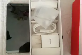 穷游中国52天：新买一台360手机，开箱测评展现位置穿越的黑科技视频封面