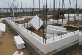 为什么农村很多人用泡沫建房，住起来真的安全吗？视频封面