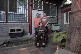 北京小伙为重病母亲辞去工作，爆改胡同老屋，却遭眼红邻居为难图片
