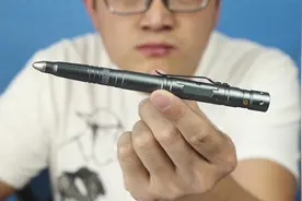开箱测评多功能战术笔，除了书写还能求生自救，太实用了