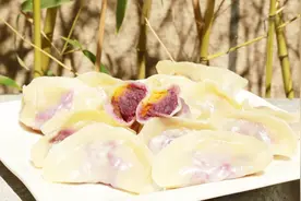 小崔今天教大家用木薯粉做Q弹水晶饺，没想到还做出了非牛顿流体！