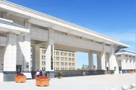 北京师范大学庆阳附属学校比大学还漂亮 这是陇东最好的中小学视频封面