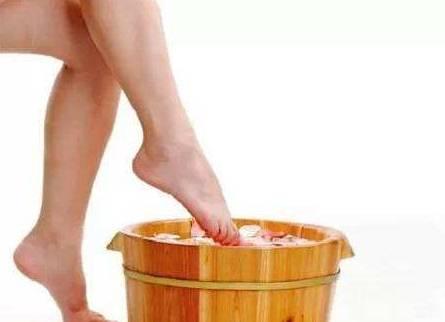 婴儿能用花胶洗脚吗 2026年婴儿能用花胶洗脚吗视频 婴儿能用花胶洗脚吗 2026年婴儿能用花胶洗脚吗视频