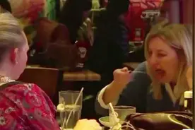 多吃黑巧克力，等同于补钙？确实可以强化骨骼！视频封面