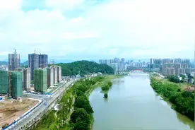 江西又有一个县，未来发展更辉煌！规划一条高铁带来机遇视频封面