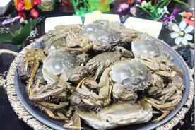 油焖蟹最简单美味的做法，喜欢吃螃蟹的一定要收藏视频封面