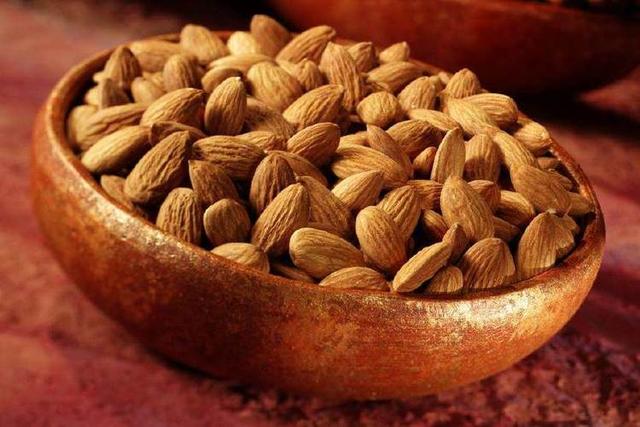 4物和“前列腺”是“天敌”，男人平常多吃一些，和炎症说拜拜！