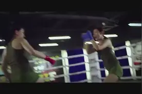美女拳手为了梦想，就算脚废了也在所不惜，看完感动无数人视频封面