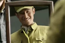 裁缝送团长一身军装，换来八十套军装生意，这买卖值得做