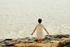 这首张紫豪的《可不可以》唱得真好听，听完感动哭了