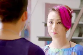 男子沾花惹草，来向女友认错，被女友赶出来，真是活该视频封面