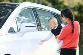 拖家带口 长测比亚迪宋MAX之路测体验视频封面