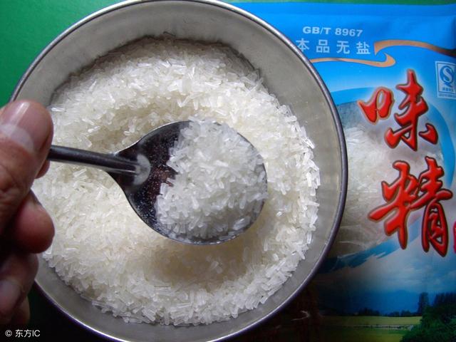 被妖魔化的味精真的有害吗？饭店吃完饭老口渴是啥原因