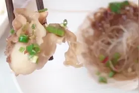 和女孩子约会，记住这四类食物不能点，踩雷的想想你为什么单身