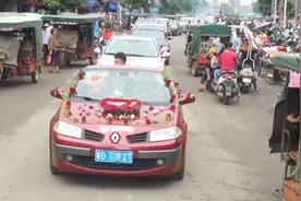 广东农村婚礼，新郎开敞篷车来接亲，这才是最牛的婚车啊！视频封面