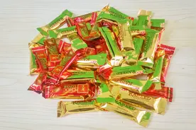 试吃6.8元一斤的京特黑巧克力，其实就是代可可脂，我又要长肉了