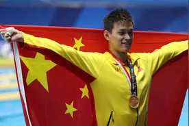 李宁建立商业帝国，孙杨拿上千万代言，为何运动员都那么有钱？视频封面