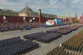 俄罗斯如何培养全民战斗精神？听听这位“俄国通”怎么说视频封面