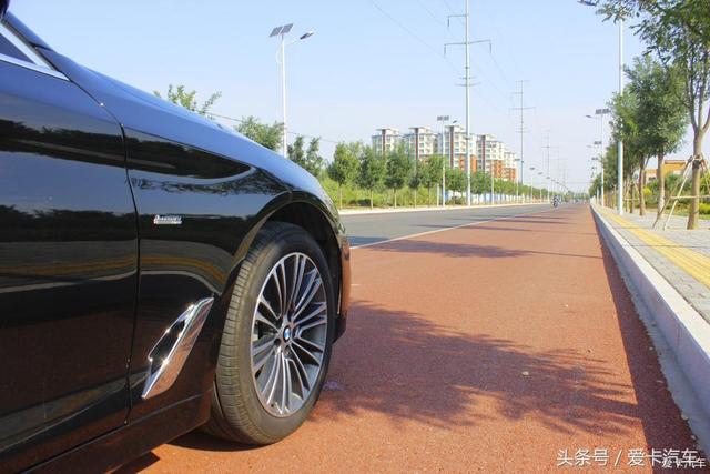 吸粉就是这么容易，试驾全新宝马530Li！