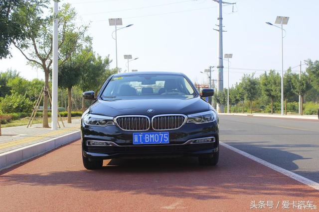 吸粉就是这么容易，试驾全新宝马530Li！