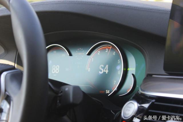 吸粉就是这么容易，试驾全新宝马530Li！