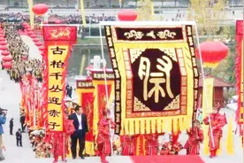 中国有一个鼎盛家族，四代人中有五人位居三公，现今却没落了视频封面