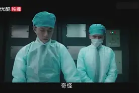 深夜12点，停尸房女尸脚底长出了一颗红点，法医竟然敢摸了上去视频封面