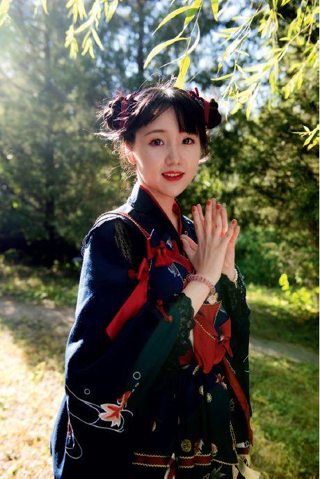 性感，可爱和无尽幻想：那些穿洛丽塔的女孩们