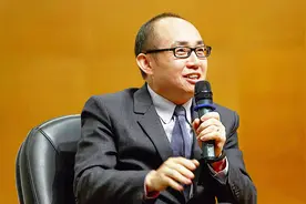 潘石屹隔空调侃雷军，你的小米缺乏一座庙，得租我的房子建庙视频封面
