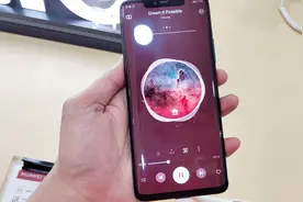 就像电影院？华为Mate20 Pro双扬声器太爽了！视频封面